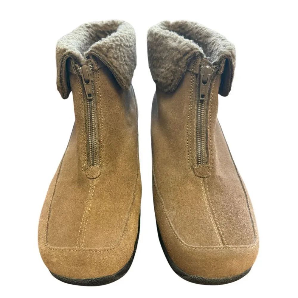 Dr. Scholl’s Tan Suede Demi Boot Sz. 9.5. Top Zip Fleece Lined Comfort